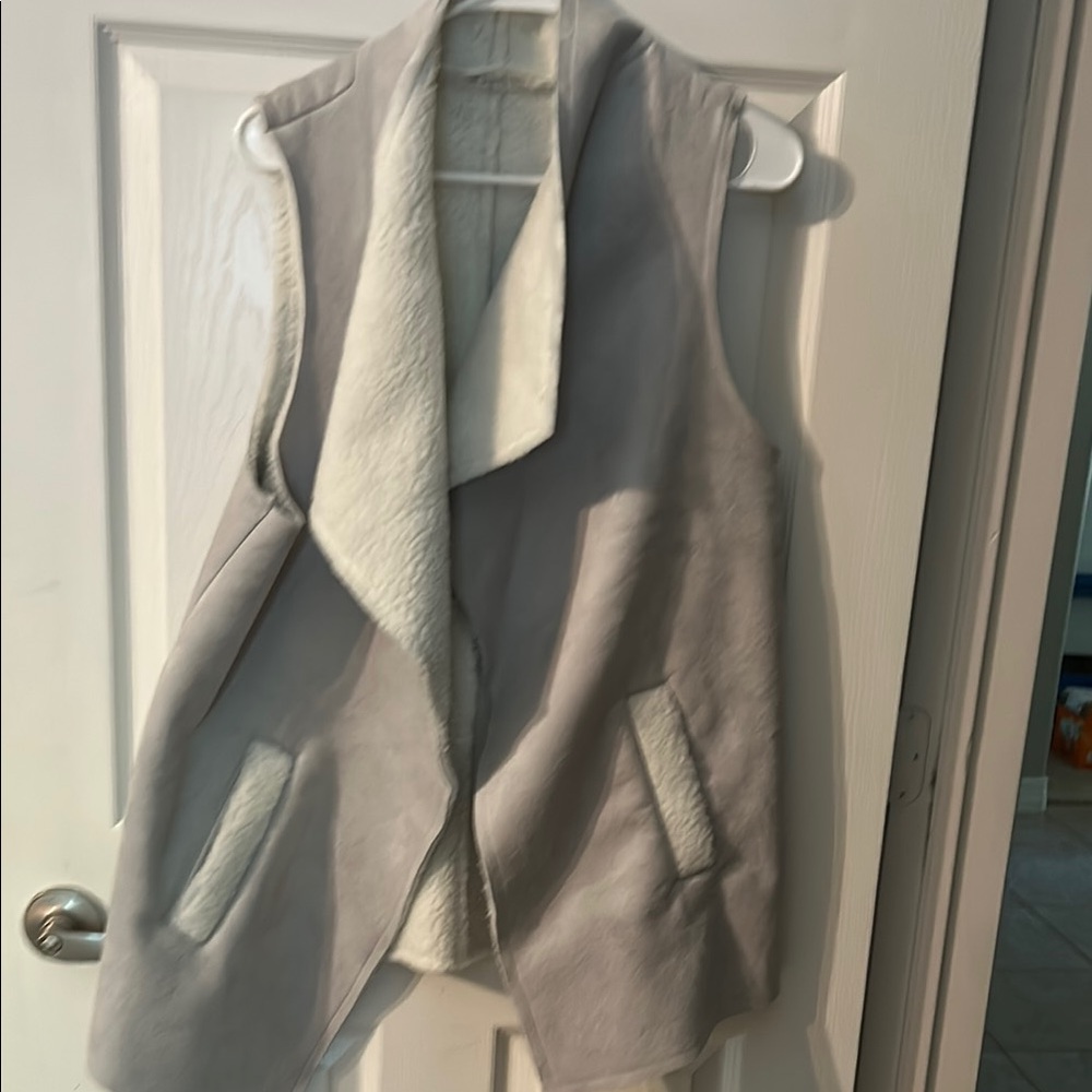 ANDREE BY UNIT Women's Light Gray Vest
